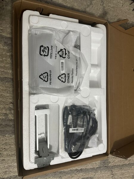Vand Monitor Lenovo